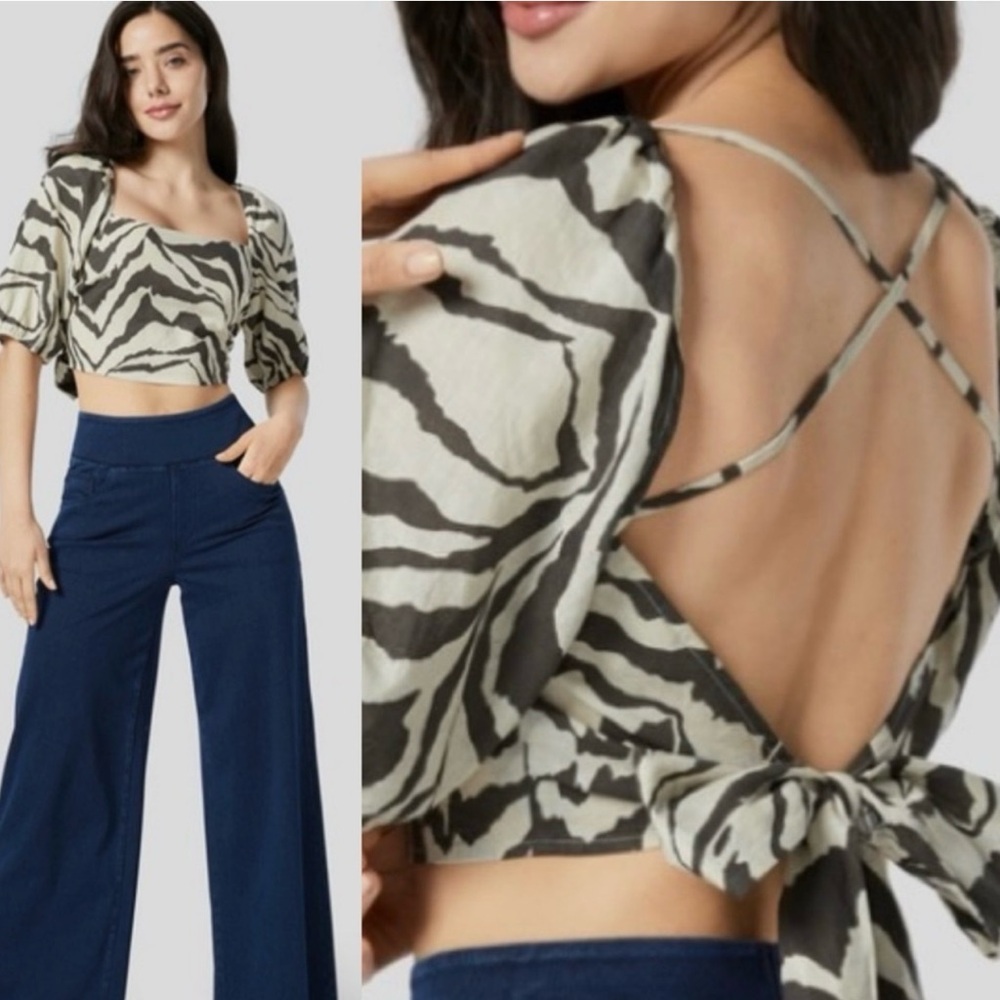 NWT Women's HALARA Square Neck Puff Sleeve Zebra Print Crop Top Shirt Size Large